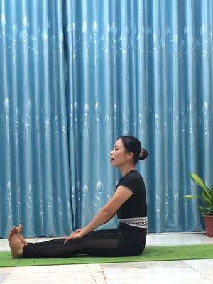Giảm đau lưng kéo giãn cột sống - tư thế cúi gập ngươi #yoga #yogagirl #yogalover #yogi #yogatainha #yogaonline #yogadungcach #yogaflow #yogalove #yog #yogi #Thanhyogi #tapyoga #tapyog #tapyogakhoe #tapyogakhonggiamcannha 