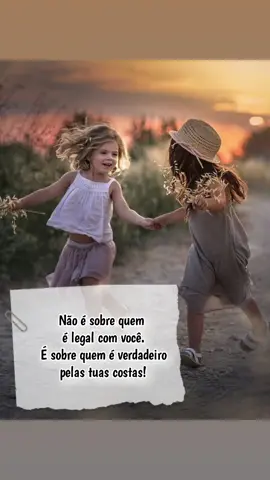 Não é sobre quem é legal com você. É sobre quem é verdadeiro pelas tuas costas! #viral #motivacao24h #statusparafotos #statusparawhatsapp #Love #sabedoria #reflexão #frasediaria ##fy #fyp #tiktok 