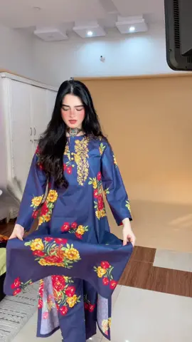 Nigaho main daikho || Shop this dress at www.minsaline.com - Available on SALE