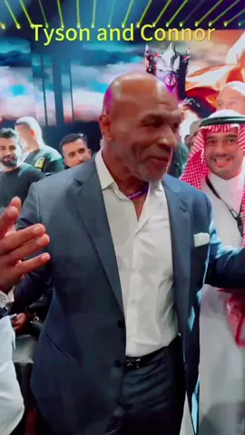 #fighting #foryou #trending #boxingteaching #boxing🥊 #kungfu #tiktok #skills #teaching 