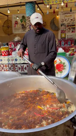This Is How They Feed You In Al Qassim, Saudi Arabia 🇸🇦 #saudi #saudiarabia #saudiarabia🇸🇦 #saudifood #alqassim #unayzah #unayzah_alqassim🇸🇦 #alqassim