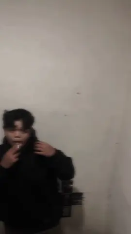 Ga peduli lu siapa,ga takut juga ama backingan lu,always fight boy-'!!