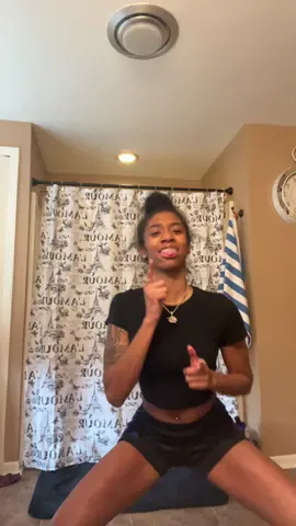 AWLLL YEAH dc:@JayySkiii🥷🏾  #ohio #18 #blackgirls #dance 