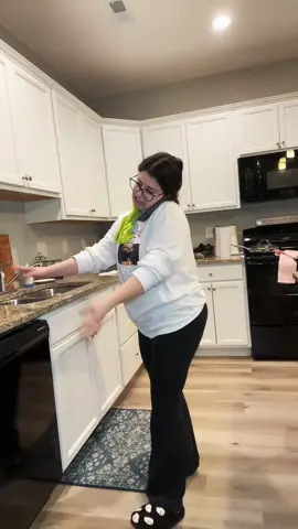 Hispanic mom’s on el telefono  #hondurans #mamaslatinas #mamashondureñas #honduras #fyp #catrachigringa 