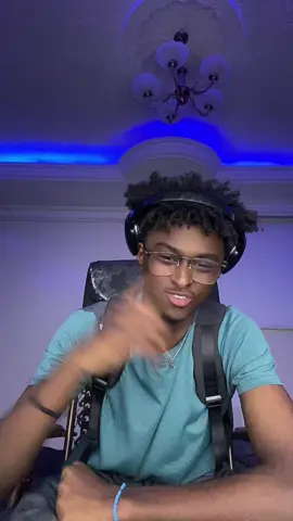 نجوم كثيره و القمر واحد 🇸🇩🤍 #fyp #explor #اكسبلورر #اكسبلورexplore #الشعب_الصيني_ماله_حل😂✌️ 