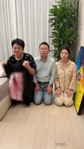 最后我爸的表情是不是过于明显了#好价一省再省 #祝曉晗 #搞笑视频