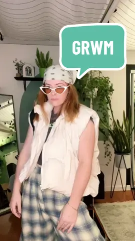 No one asked for this #grwm #OOTD #fashiontiktok #rollerskating #skating 