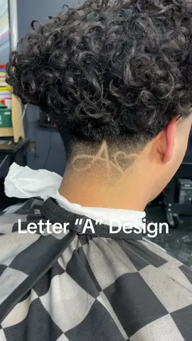 Like n repost 🖤 #barber #barbershop #barberlife #barbers #barberclips #barbertok #sanbernardinobarber #barberdesign #taperdesign 