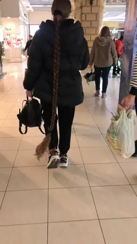 #київ #kyiv #kyivukraine #hair #hairstyle #волосся #волоссядогляд #довгеволосся #longhair #street #streets #вулицікиєва #вулиціміста 