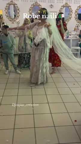 #robenaili by me 🔥✅🇩🇿 #ناس_الغربة #نايلي #تصديرة_العروس_الجزائرية #عرايس #عروسة_جزائرية2023📽📸🇩🇿 #اكسبلور #بوسعادة #بوسعادية_نايلية_وافتخر🥵😘 #couture #wedding #weddingalgerien #algeria #dz #fyp #france #paris #boussada #نايليات #نوايل #لباس_تقليدي_جزائري 