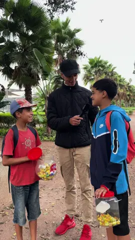 دراري صغار و محاربين معا لوقت تبارك لله عليهم 🥹 و لكن فرحتهم مساكن 😍🎁 #bitri9 #casablanca 