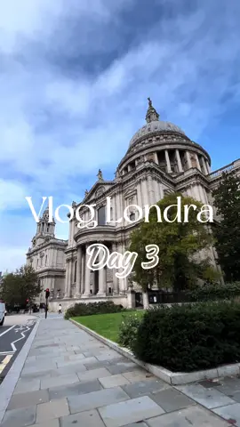 Dovete visitare la St. Paul Cathedral è veramente meravigliosa 😍  #london #londontiktok #londonlife #londontown #itinerario #itinerariodiviaggio #itinerariosumisura #viaggio #viaggiolondra #londra #itinerariolondra #travel #traveltiktok #travellife #traveltok #traveling #traveltips #travellondon #stpaulscathedral 
