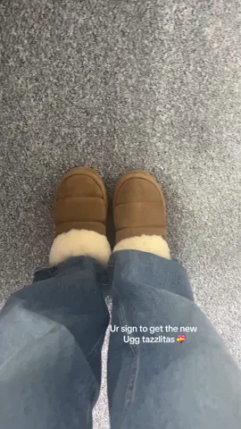 In love with them #uggtazzlita #uggs #winterfashion 