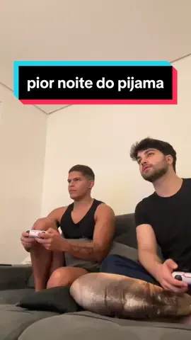 a pior noite do pijama MAS O FINAL VALEU A PENA EU JURO KKKKKKKK
