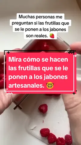 Aprende a crear estos hermosos jabones artesanales, para que inicies un emprendimiento desde casa, sobre todo para que lo uses en casa, visita mi perfil para más información. 🤓 #jabonesartesanales #jabonesdecorativos #glicerina #jabonesdeglicerina #soap #jabonesnaturales #cursodejabonesartesanales 
