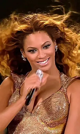 Beyoncé - Get Me Bodied / Live /    I Am Sasha Fierce World Tour  #foryou #perte #page #beyonce #beyhive #foryoupage 