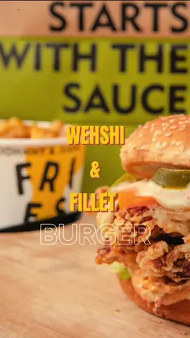 #food #foodporn #burger #Vlog #chickenburger #zinger #foodlife #Foodie 