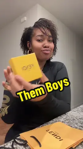 ✨love me a good gold hoop✨ #iamrsporter #honestreview #goldhoopsearrings #contentcreator #content #thegate #thefrence #🔗🖤 #iammrsporterdotcom #22dollars 