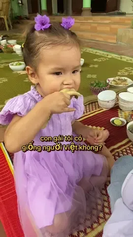 bữa trưa gia đình việt nam❤️🇻🇳🇺🇦#elizabethvn #TikTokAwardsVN2023 #ffws2023 