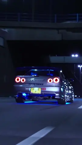 Full video is in bio if you haven't seen it already 🎬🔥 Re-creation of the iconic opening scene from 2Fast 2Furious 💯 #r34 #r34skyline #r34gtr #nissan #skyliner34 #nissanskyline #iconiccars #carvideography  #2fast2furious #nfs #actafool #fastandfurious #paulwalker #paulwalkerskyline #cinematic #jdm #hrewheels #memorylane #childhood #hks #sparco #automotive #jdmcars 