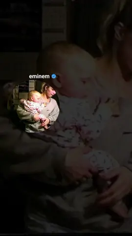 #eminem #mockingbird #mockingbirdeminem #hailiejadescottmathers #lyrics #letra #viral