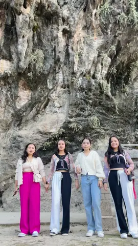 Experience a lot in this trip.                #Tourvibes #OOTD #fypシ 