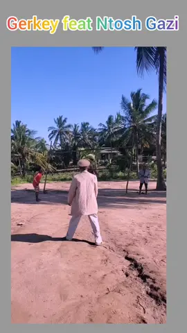 HAHAHA😀😀😀 @Gerkey @Ntosh Gazi #gerkey #ntoshgazi #football #viral #trending #fun #funny #funnyvideos #skills #tanzaniatiktok #sauthafrica #saudarabia #morroco #nigeria #fyp #india #fypシ #tanzaniatiktok #afrikakusini #zerobrainer0comedy 