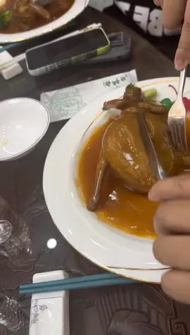 Sarapan bareng Ama teman 😋🤭 #Fyp #Tiktokkeren #Humor #Videolucu #Ngakak #Lewatberandamu #Hiburansemata #Viral #Tiktokindonesia #Funny #Voiceeffect #Becanda #Videoviral #Lucu #Keren #Parodi #MasukFypmu #Pelawak #Tiktokviral #Foryoupage #Meme