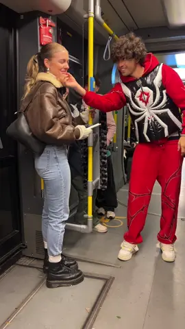 W rizz🤣🚀 #levonji #viral #fyp #dance #public #smile #challange 