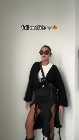 vamos a vernos wow esta temporada del año !!! aquí te dejo unas ideas que puedes usar y seguramente tienes ya algo en tu closet parecido 🤎🤎 te dejo los links de todas las prendas que use por si quieres andar twining de @SHEIN Mexico  Les dejo mi código de descuento:  ximeponch No olviden que ya viene el Buen Fin y encontrarán descuentos top! #SHEINbuenfin2023 #SHEINGoodFinds saco gris - 22154887 falda blanca - 19359513 basic tshirt- 456457 bolsa- 15574170 sueter - 11469896 pantalones - 13790559 falda larga - 22304105 botas largas- 23984938 manga larga - 12281327 chamarra - 11032386 corcet - 14960353