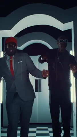 There it is y’all 😂🔥 Putting everyone on notice, this is the ONLY way I’m doing videos from now on! That’s How We Ballin music video with uncle @Snoop Dogg and a special appearance from @AJ McLean out now 🤑🤑🤑 #ThatsHowWeBallin 