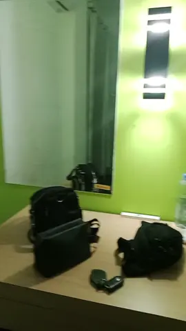 pacaran halal... sesekali perlu la suasana baru.. 🤣🤣🤣🤣 #efek gak bisa balek karna di APH hujan...  #chekinhotel #hotelgrandroyal #belilas_riau