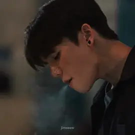 JIMMY SMOKING >>>>> #lasttwilight #lasttwilightseries #lasttwilightep1 #jimmy #jimmypotiwihok #jimmyedit #sea #seatawinan #seaedit #jimmyedit #mork #morkedit #lasttwilightedit #day #dayedit #morkday #fyp #jimmysea #fyp #gmmtv #jimmyseaedit 
