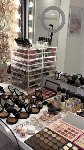 Đăng kí học thoaiii #nnkk__4 #foryou #makeupartist #makeup #reviewlamdep #fypシ 