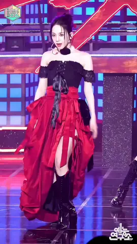 she looks gorgeous with red outfit #karina #aespa #drama #fancam #fyp 