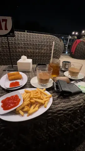 Malmingan nongkrong di sini #fypシ゚viral 