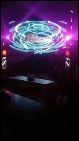 malming depan colokan kabel sambil cas hp 🥰😇🤭 @Sinner 😇 @richiegunawan_as @fhatirrey999 @mas_aribjm @musictv55 @ka_bimzz @barlin535 @anggarmxofficial @nmardhoto @dee_dee0403 @sandra15463 @rsd1412 @cantik7315 @dhidafeony @9.cutebaby @liachristine308 @angeline.mc @teguhpram72 @putrakatong42 @stasyasaba  #housemusic  #clubbing  #barclubpartynight  #dugemparty  #duniamalam  #𝙈𝙀𝙍𝙔𝙉™🆔✍️√❤️ @👁𝘽𝙇𝘼𝘾𝙆🆔™✍️√ 