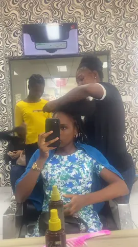 My first voice over ✨ what do you guys think? #hairday #ibadan #haircare #hairvlog #hair #dedolapo.o