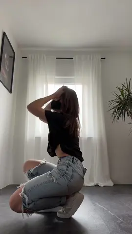 back up✌🏻 dc: @d͎r͎e͎w͎ 🧑🏼‍🦰  #foryou #dance #dancechallenge  #chilldance #backup #viral 