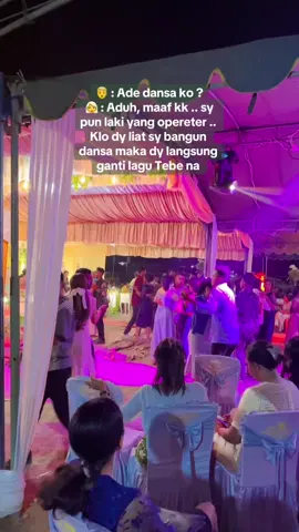 Kalo laki yg opereter maka duduk diam” 😂😂🤣.  #party  #dansaviral #dansakizomba💃💃💃 #malaka #weoe 