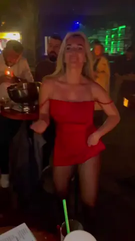 Dance with me. Танцы это страсть #nightclub #blonde #lady #dance #страсть #клуб #блондинка #красотка 