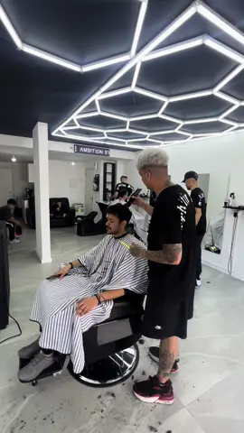 🔥Veni a conocernos, estamos ubicados en GARIBALDI 2469 esq Emilio raña 📍La Blanqueada, Montevideo, Uruguay  #haircut #barberia #uruguay #parati #viral 