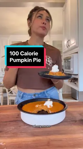 100 CALORIE PUMPKIN PIE! 🧡🧡 #pumpkinpie #lowcalorierecipe #lowcarb #keto #lowcaloriedessert 