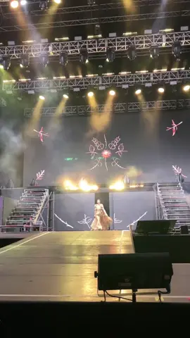 Flor Bertotti Lima-Peru #floresamarillas #floricienta #florbertotti #concierto #lima #peru #live #viral #parati #live @FlorBertottiok 