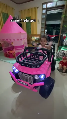 pwedeng pwede pang regalo sa mga baby and inaanak sa pasko! check the yellow basket to order! #jeepoffroad #electriccar #kidselectriccars 