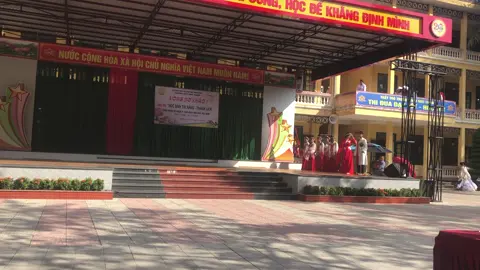 #hocsinhthanhlich #vannghe Đất nước lời ru x Nam quốc sơn hà - 10A3