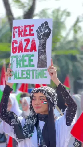 Its not about flag, its about humanity 🍉 Aksi bela Palestina  dari Surabaya ✨ #freepalestine #freepalestineindonesia🇵🇸❤🇮🇩 #indonesiapalestine🇮🇩❤️🇪🇭 #surabayacity #surabayapalestine 