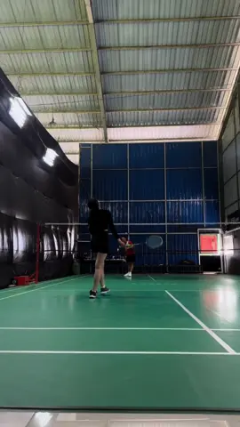 yang penting gaya nomor 1  bisanya belakangan WKWKWK😭😭