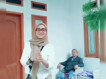 Muslim Lipsync Lagu Rohani