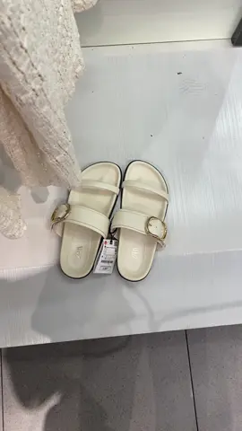 Spend the weekend with me. #spendthedaywithme #dailyvlog #whatididinaday #tiktoksouthafrica #zarasouthafrica #vlogsouthafrica #Vlog 